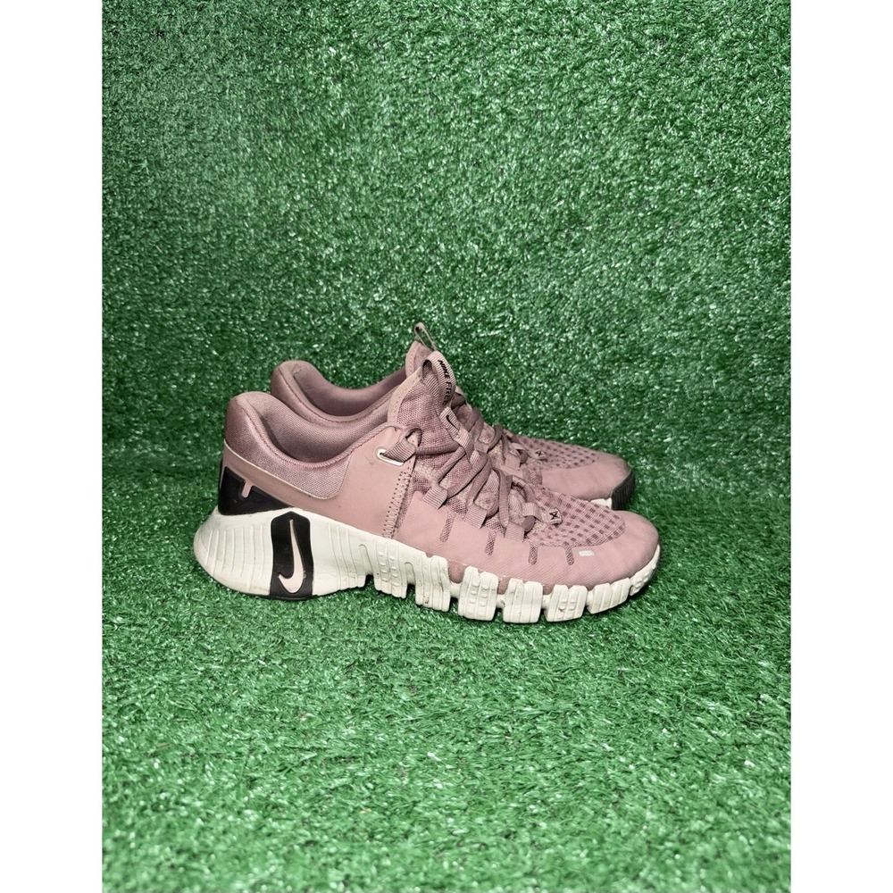 Nike Free Metcon 5 Womens Size 8.5 Purple Comfort Shoes Athletic Gym Sneakers